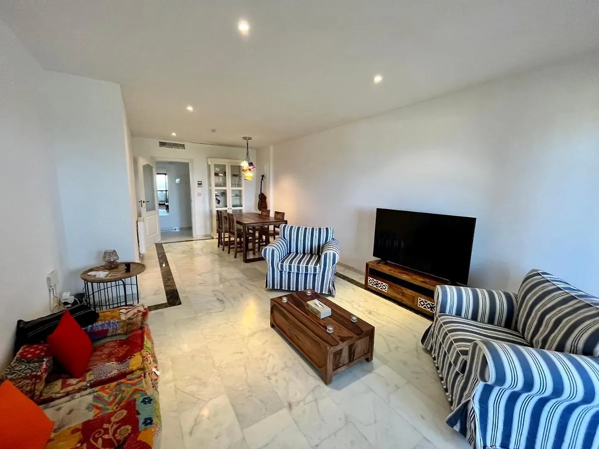 Quiet & Spacious Apt @ Golf Course W/ Roof Terrace San Roque  Spain