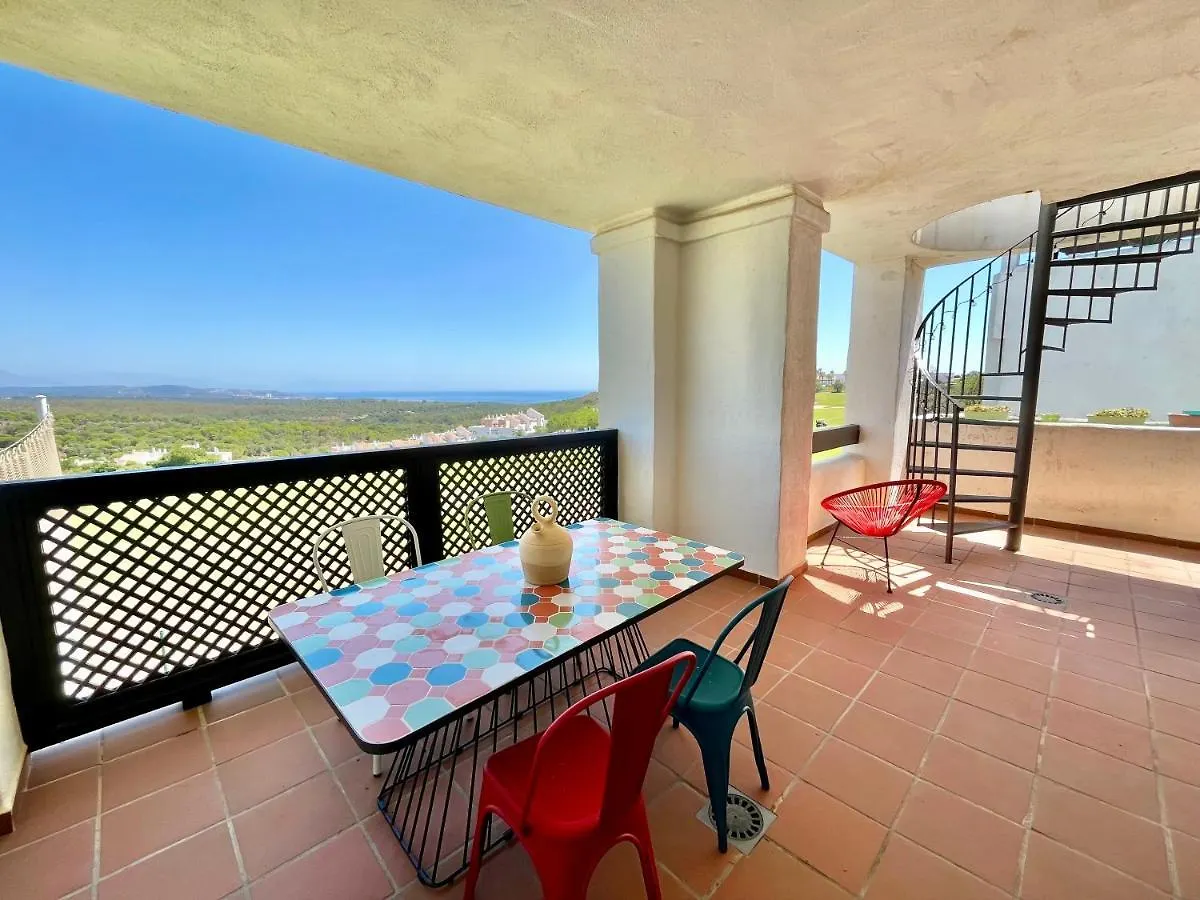 Quiet & Spacious Apt @ Golf Course W/ Roof Terrace San Roque  0*, San Roque (Andalucia) Spain